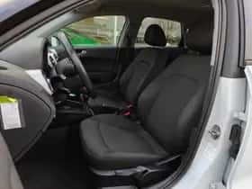 Audi A1 (2014) thumbnail 3