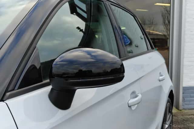 Audi A1 (2014) thumbnail 4