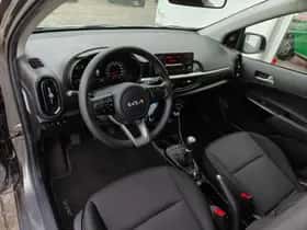 Kia Picanto (2022) thumbnail 13