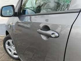 Kia Picanto (2022) thumbnail 5