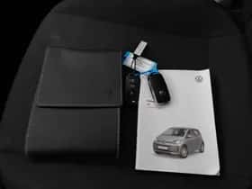 Volkswagen Up (2021) thumbnail 26