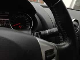Nissan Qashqai (2012) thumbnail 25