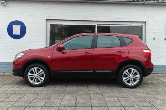 Nissan Qashqai (2012) thumbnail 5