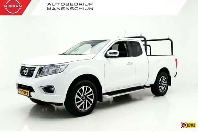 Nissan Navara (2016) thumbnail 1