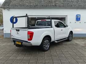 Nissan Navara (2016) thumbnail 11