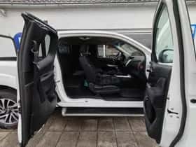 Nissan Navara (2016) thumbnail 14