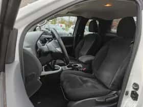 Nissan Navara (2016) thumbnail 18