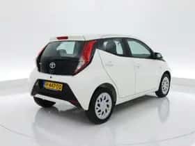 Toyota Aygo (2020) thumbnail 2