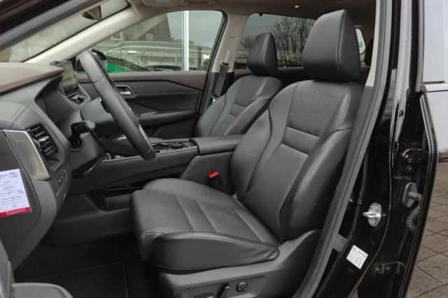 Nissan X-Trail (2024) thumbnail 3