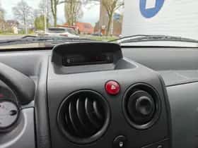 Peugeot Partner (2004) thumbnail 26