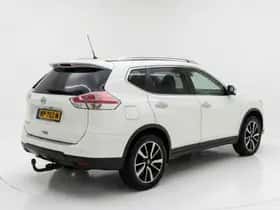 Nissan X-Trail (2017) thumbnail 2
