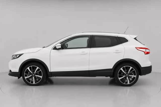 Nissan Qashqai (2015) thumbnail 4