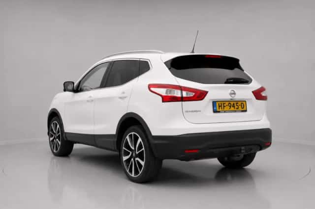 Nissan Qashqai (2015) thumbnail 5