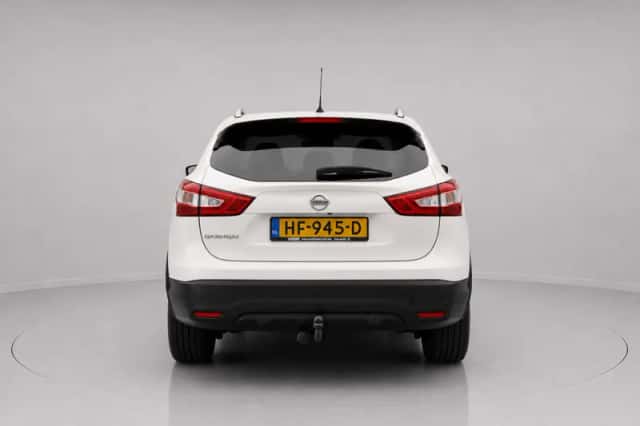 Nissan Qashqai (2015) thumbnail 6
