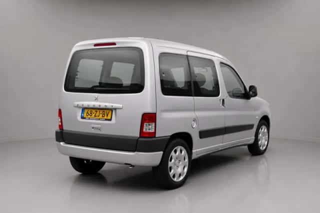 Peugeot Partner (2008) thumbnail 2