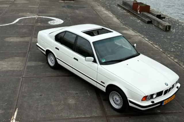 BMW 5-Serie (1993) thumbnail 1