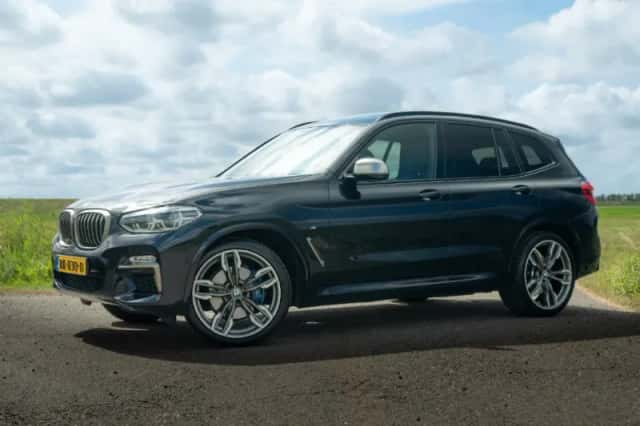 BMW X3 (2017) thumbnail 2