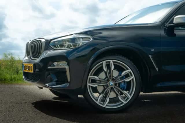 BMW X3 (2017) thumbnail 6
