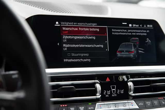BMW M3 (2021) thumbnail 72