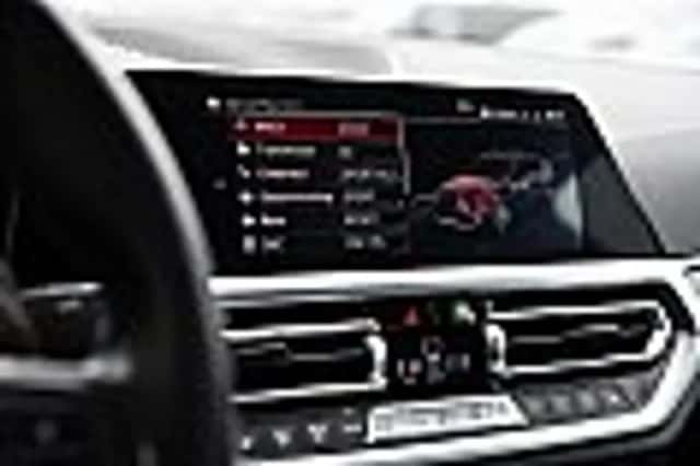 BMW M3 (2021) thumbnail 98
