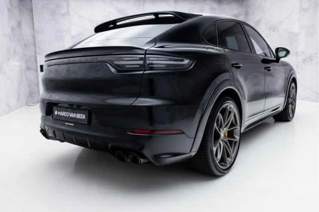 Porsche Cayenne (2019) thumbnail 2