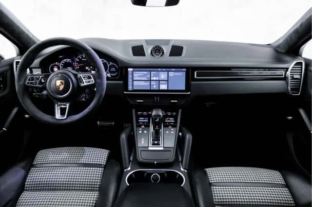 Porsche Cayenne (2019) thumbnail 23