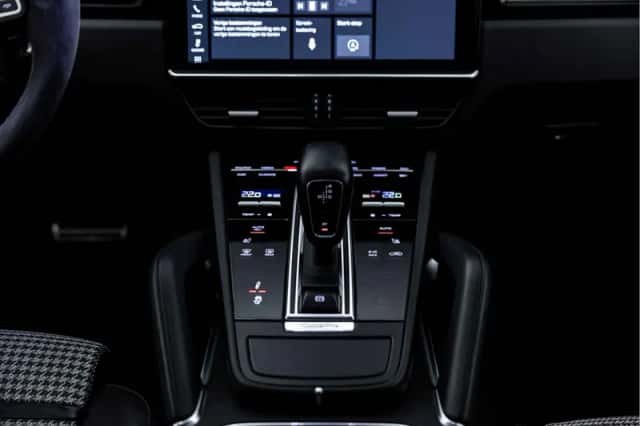 Porsche Cayenne (2019) thumbnail 26