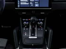 Porsche Cayenne (2019) thumbnail 26