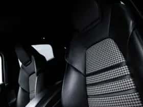 Porsche Cayenne (2019) thumbnail 30