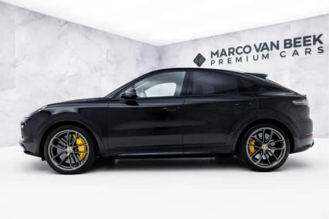 Porsche Cayenne (2019) thumbnail 5