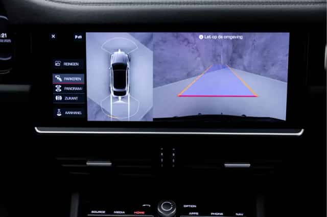 Porsche Cayenne (2019) thumbnail 45