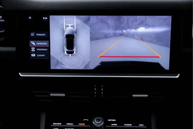 Porsche Cayenne (2019) thumbnail 46