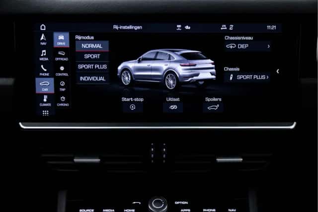 Porsche Cayenne (2019) thumbnail 48