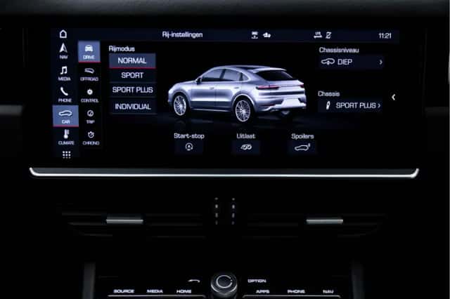 Porsche Cayenne (2019) thumbnail 49