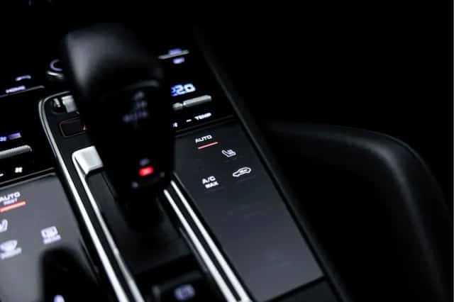 Porsche Cayenne (2019) thumbnail 57
