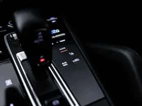 Porsche Cayenne (2019) thumbnail 57