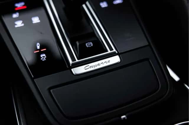 Porsche Cayenne (2019) thumbnail 58
