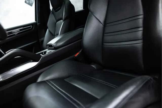 Porsche Cayenne (2019) thumbnail 15