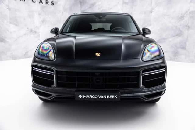 Porsche Cayenne (2019) thumbnail 3