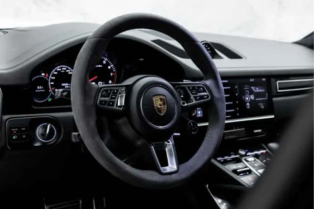 Porsche Cayenne (2019) thumbnail 32