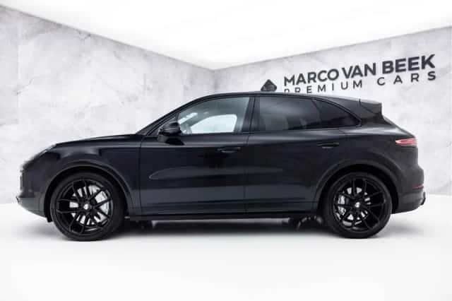 Porsche Cayenne (2019) thumbnail 5