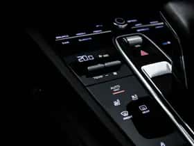 Porsche Cayenne (2019) thumbnail 53