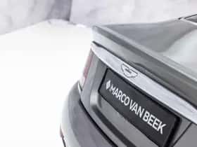 Aston Martin V12 Vanquish (2002) thumbnail 11