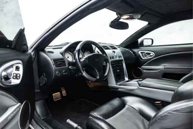 Aston Martin V12 Vanquish (2002) thumbnail 14