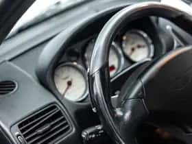 Aston Martin V12 Vanquish (2002) thumbnail 17