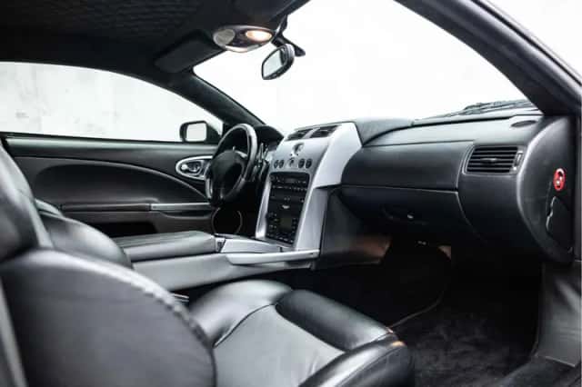 Aston Martin V12 Vanquish (2002) thumbnail 19