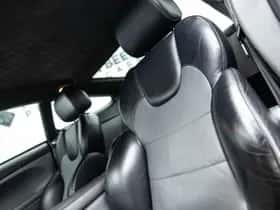 Aston Martin V12 Vanquish (2002) thumbnail 23