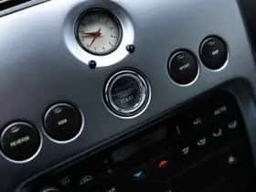 Aston Martin V12 Vanquish (2002) thumbnail 37