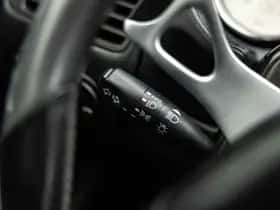 Aston Martin V12 Vanquish (2002) thumbnail 56