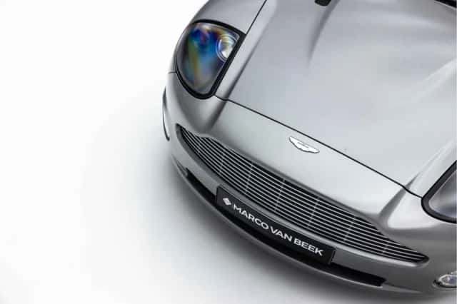 Aston Martin V12 Vanquish (2002) thumbnail 8